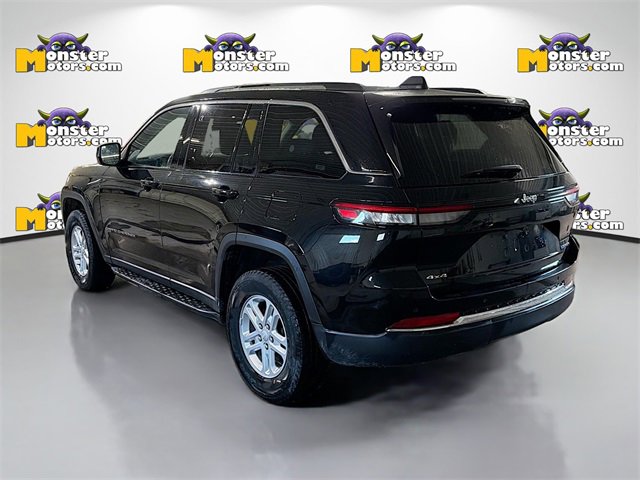 Used 2023 Jeep Grand Cherokee Laredo image 6