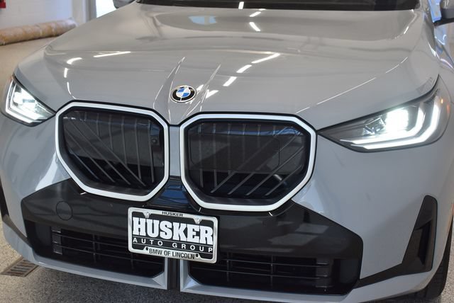 Used 2025 BMW X3 xDrive30i AWD/4WD image 14