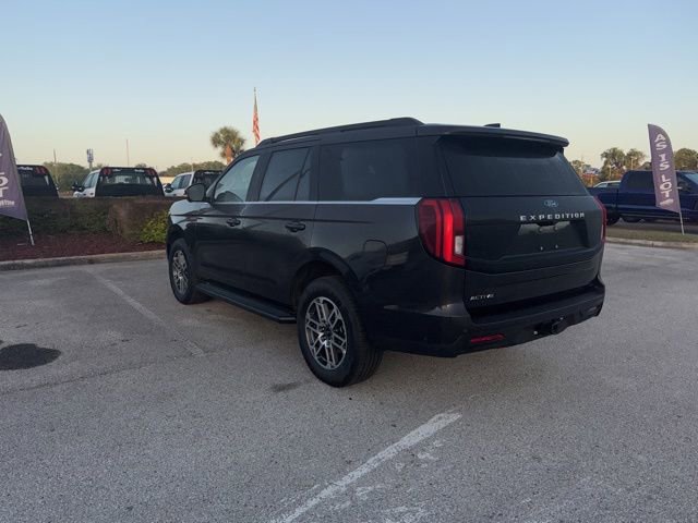 Used 2025 Ford Expedition Active image 7