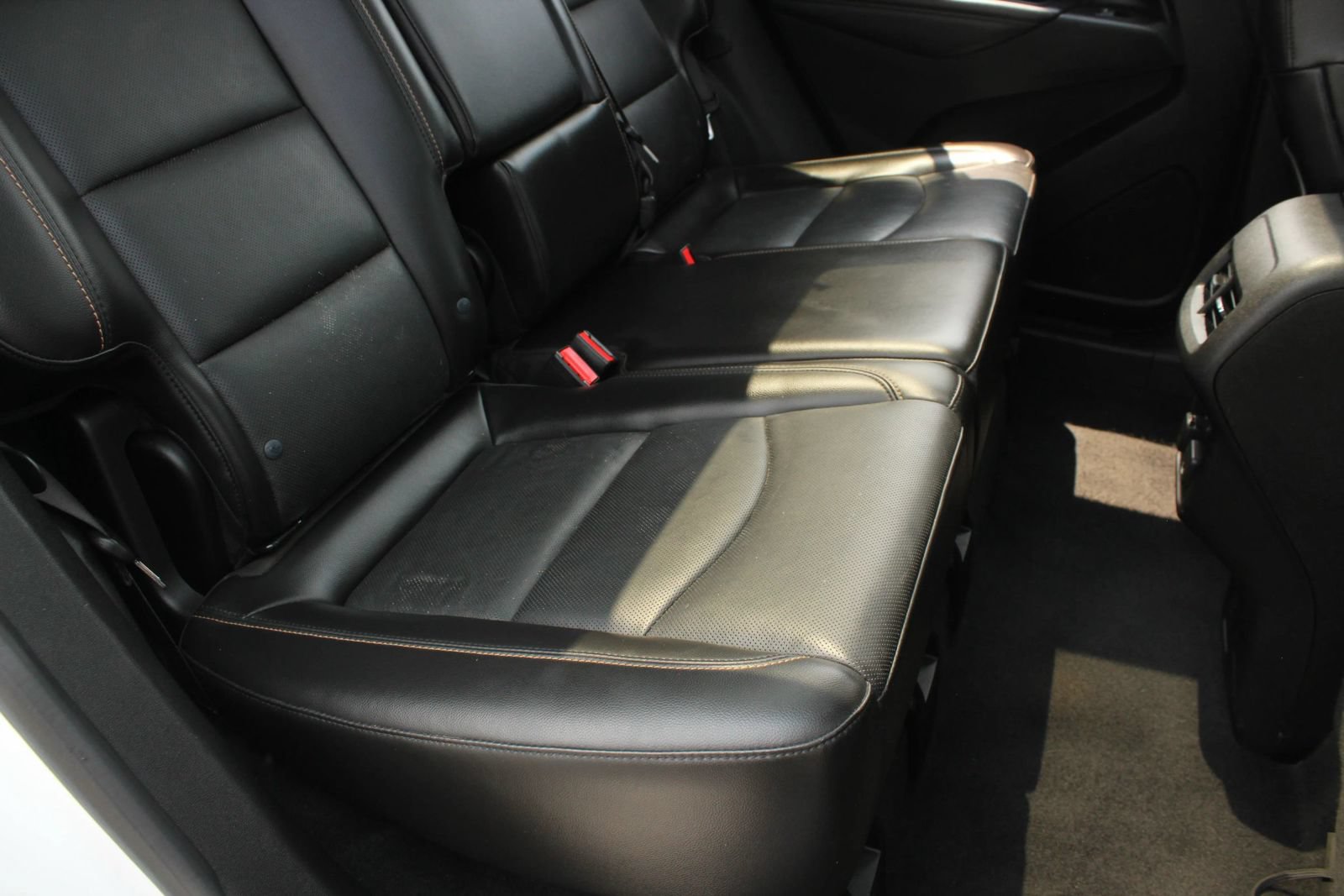 Used 2018 Chevrolet Equinox Premier AWD/4WD image 22