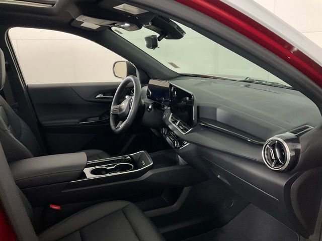 Used 2025 Chevrolet Equinox LT w/ Convenience Package II image 33