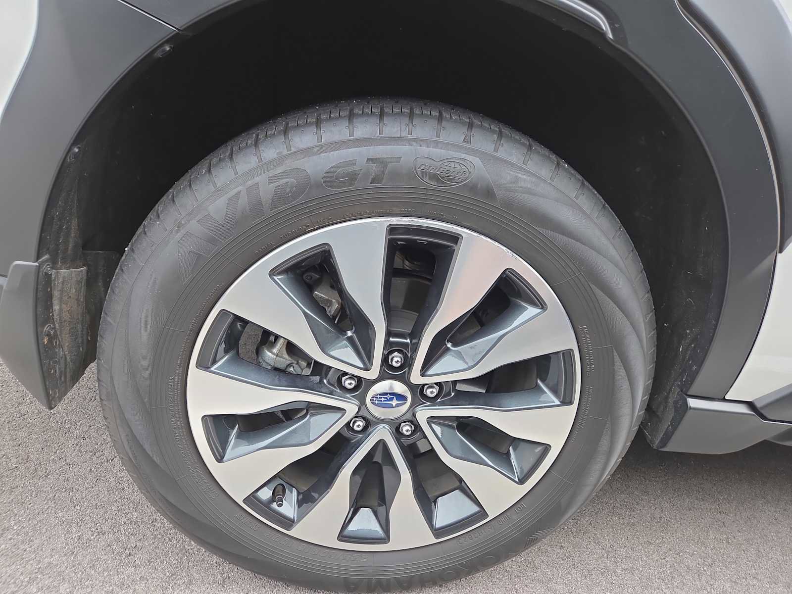 Used 2024 Subaru Outback Touring XT image 3