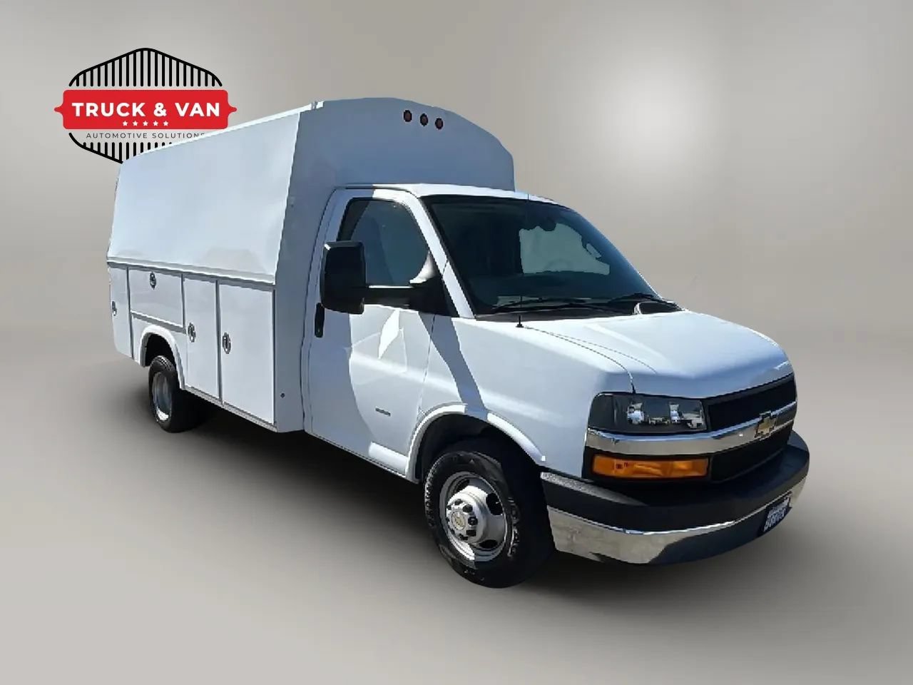 Used 2020 Chevrolet Express 3500 w/ Power Convenience Package RWD image 8