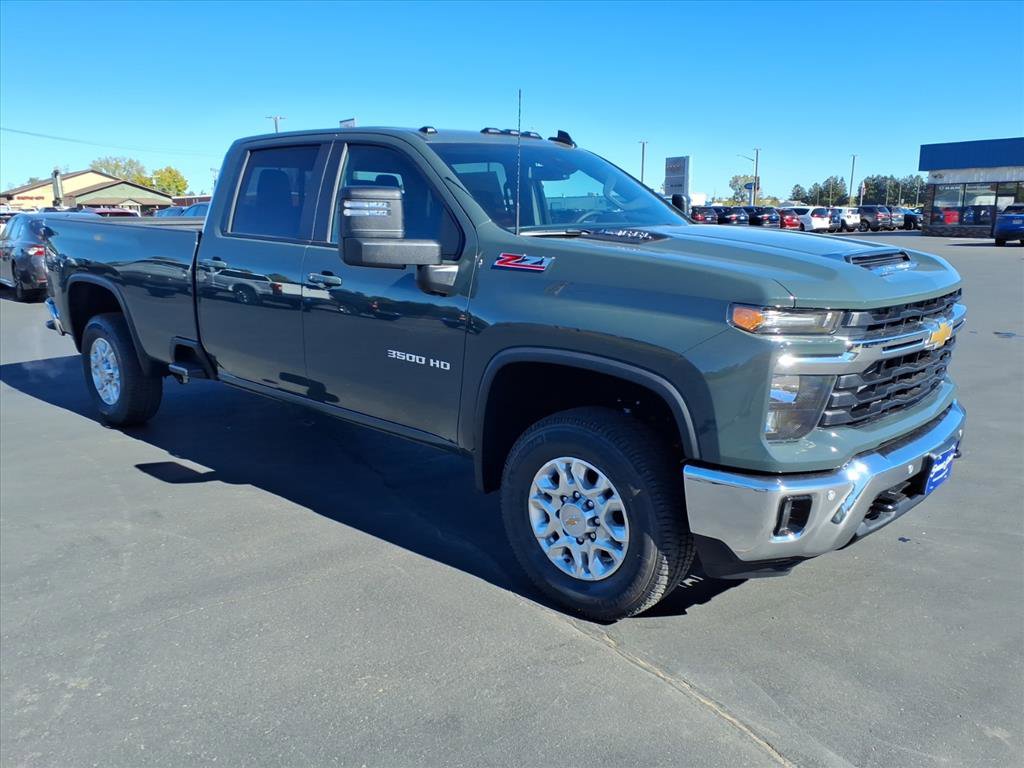 New 2026 Chevrolet Silverado 3500 LT w/ All Star Edition image 8