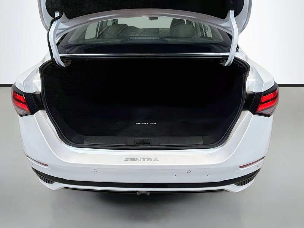 Used 2024 Nissan Sentra SR w/ SR Premium Package FWD image 27