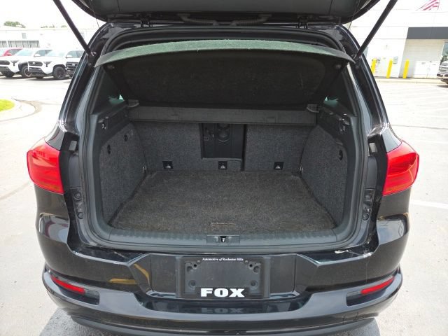 Used 2015 Volkswagen Tiguan R-Line FWD image 25