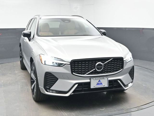 Used 2023 Volvo XC60 B6 Ultimate w/ Climate Package image 2