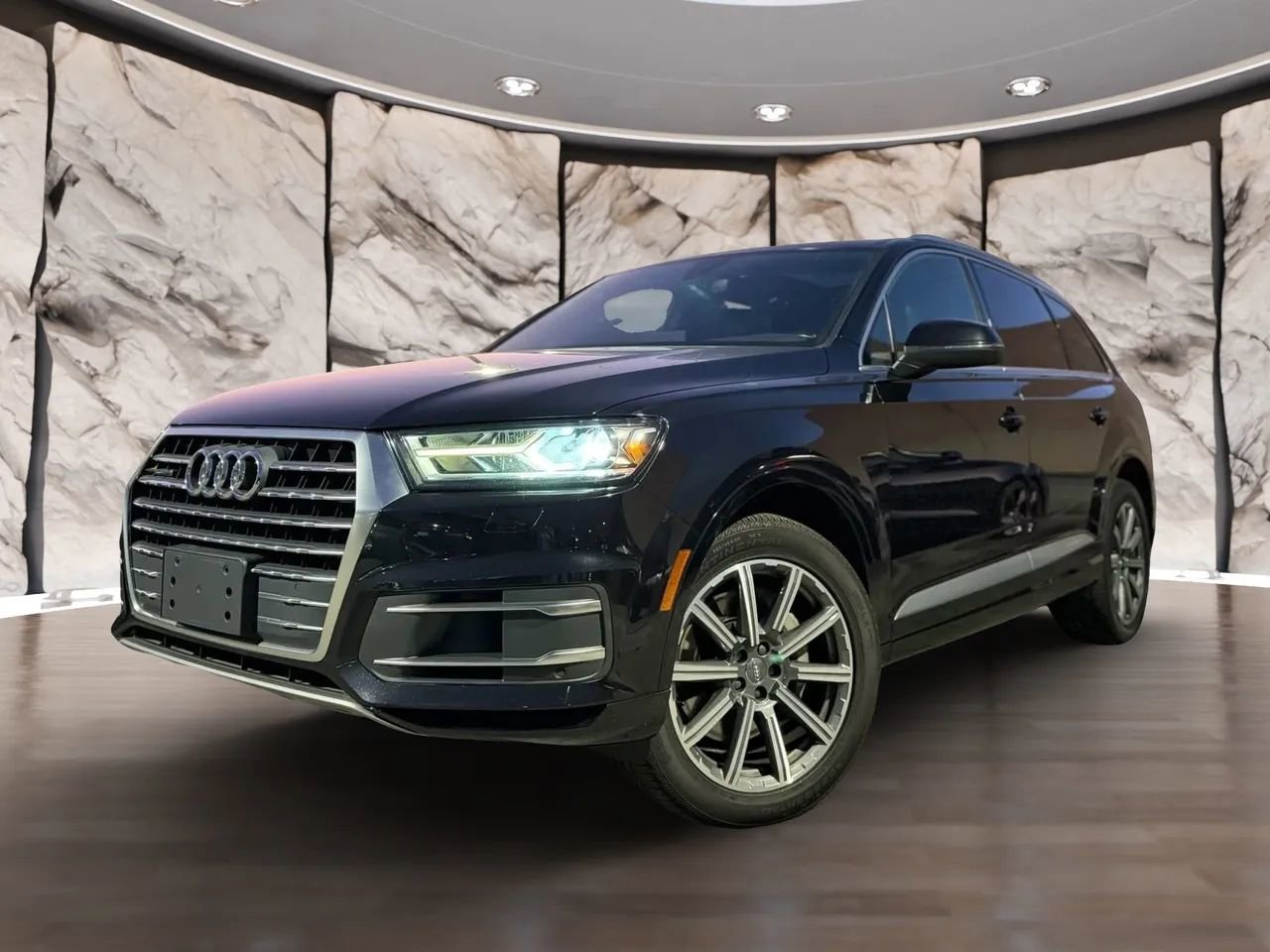 Used 2017 Audi Q7 3.0T Premium image 1