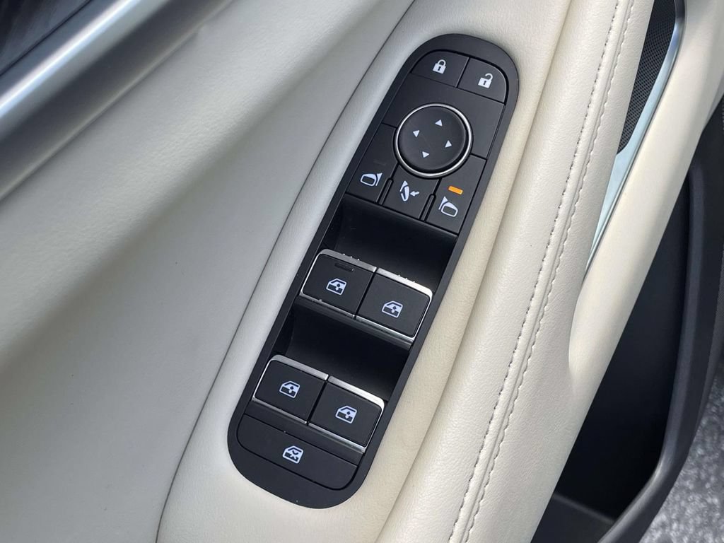 Used 2025 INFINITI QX60 Sensory AWD/4WD image 7