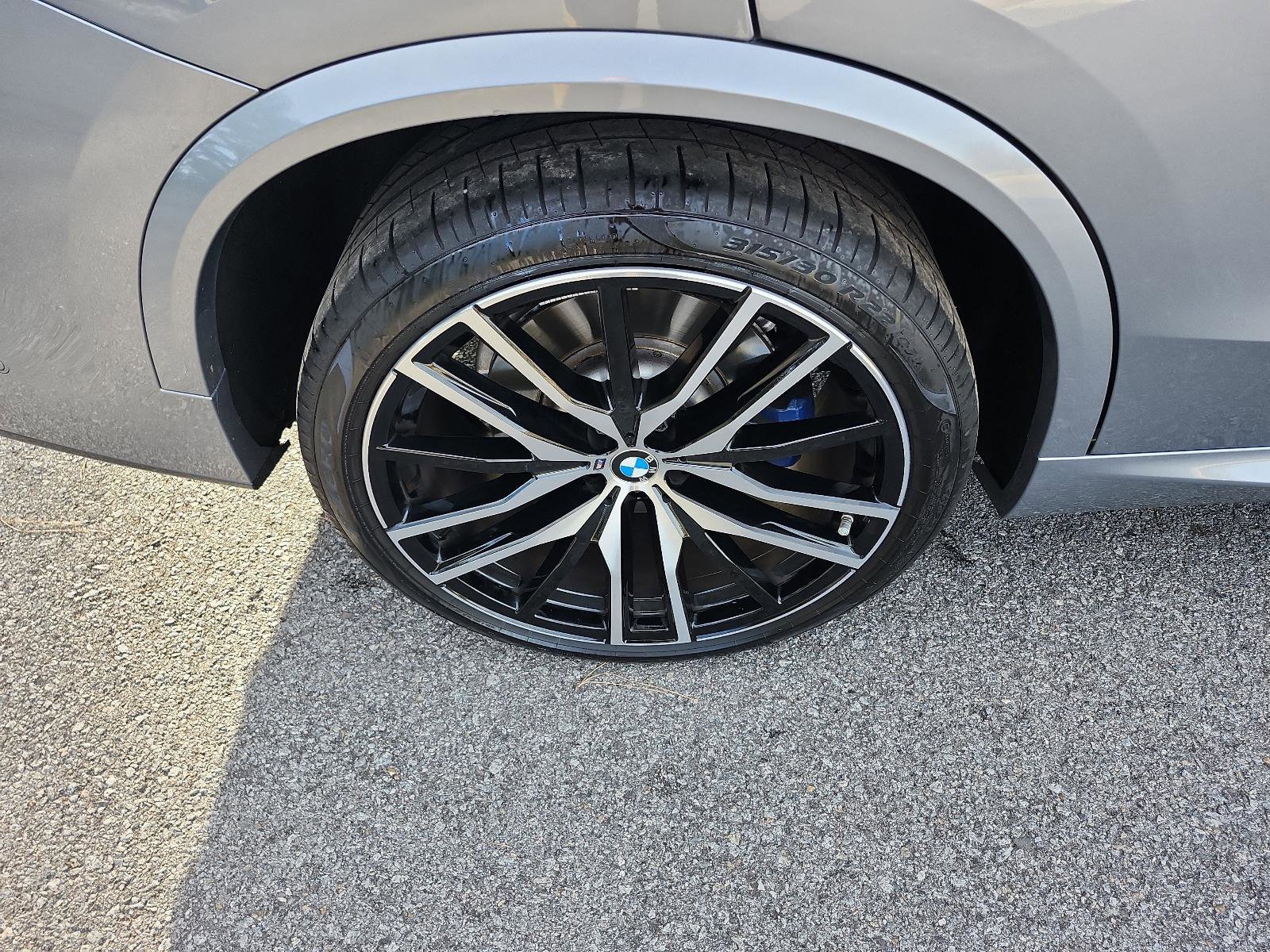 Used 2025 BMW X5 M60i image 6