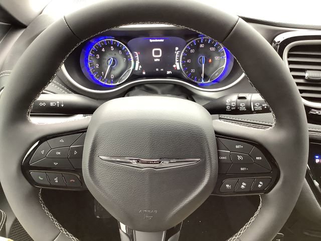 New 2026 Chrysler Pacifica Select image 12