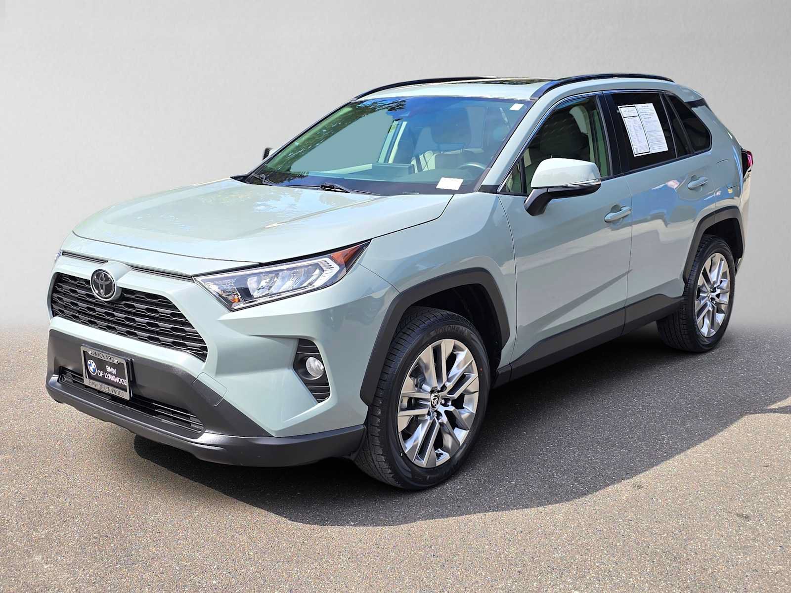 Used 2021 Toyota RAV4 XLE Premium AWD/4WD image 7