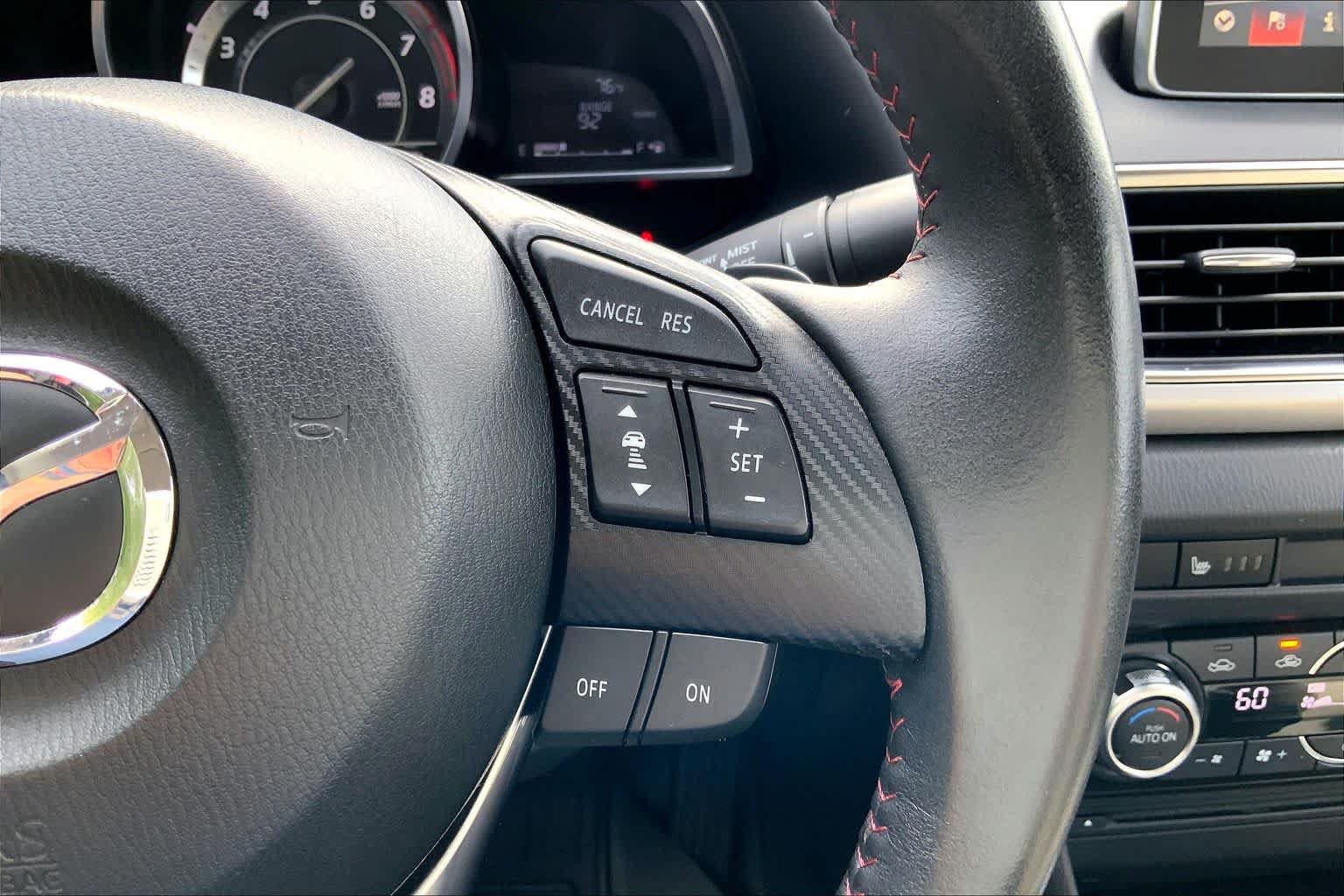 Used 2014 MAZDA MAZDA3 s Grand Touring w/ Technology Package FWD image 25