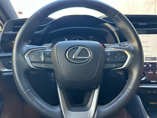 Used 2023 Lexus RZ 450e Premium w/ Technology Package AWD/4WD image 27