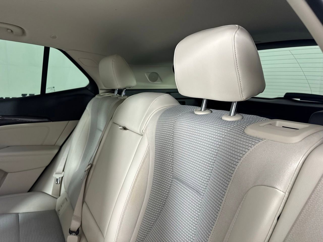 Used 2023 Buick Envision Preferred FWD image 23