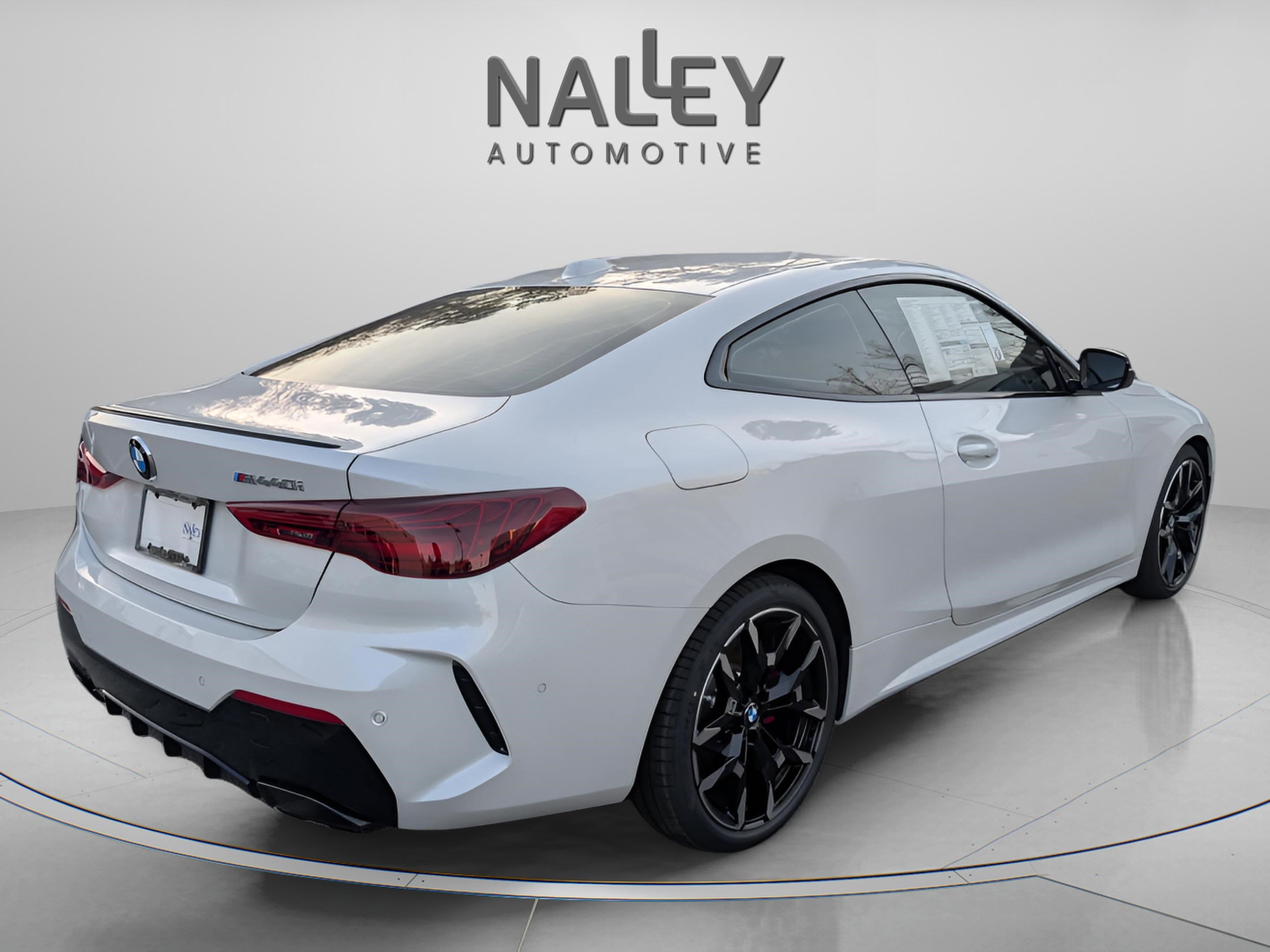 Used 2026 BMW M440i Coupe image 8