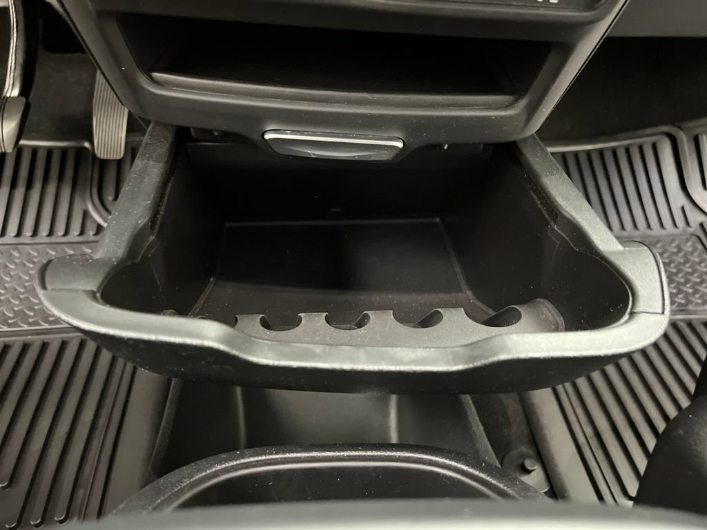 Used 2025 Chrysler Pacifica Select FWD image 56