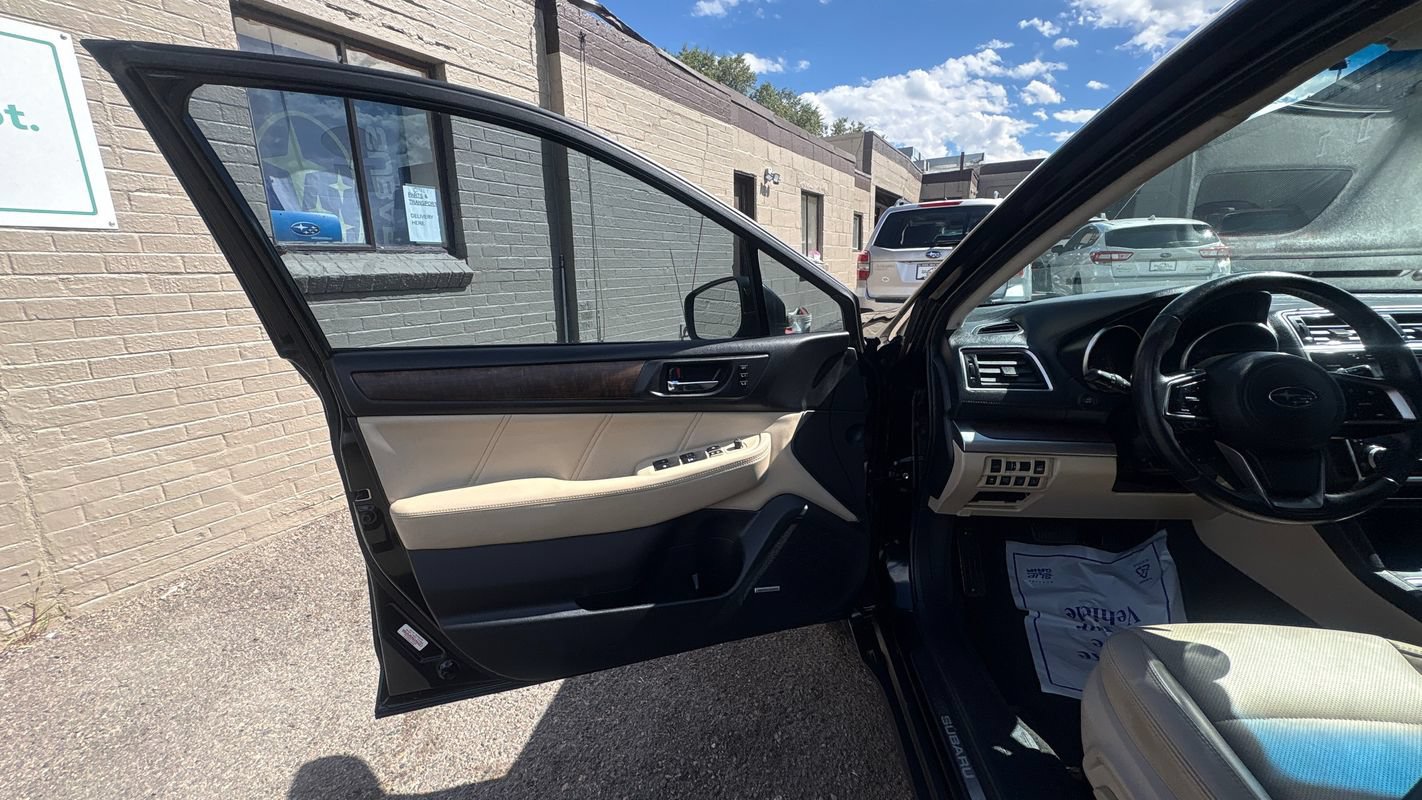 Used 2019 Subaru Outback 2.5i Limited w/ Popular Package #2 AWD/4WD image 10