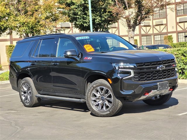 Used 2023 Chevrolet Tahoe Z71 w/ Luxury Package image 2