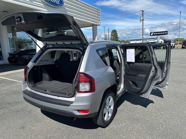 Used 2016 Jeep Compass Sport w/ Power Value Group AWD/4WD image 22