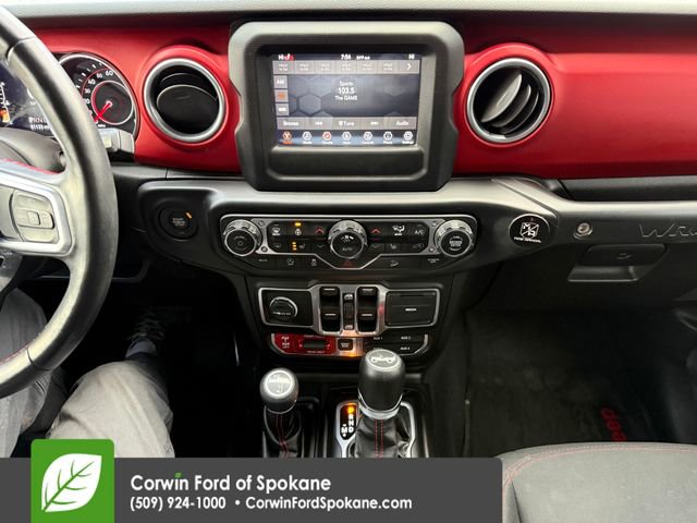 Used 2018 Jeep Wrangler Unlimited Rubicon w/ Cold Weather Group image 27