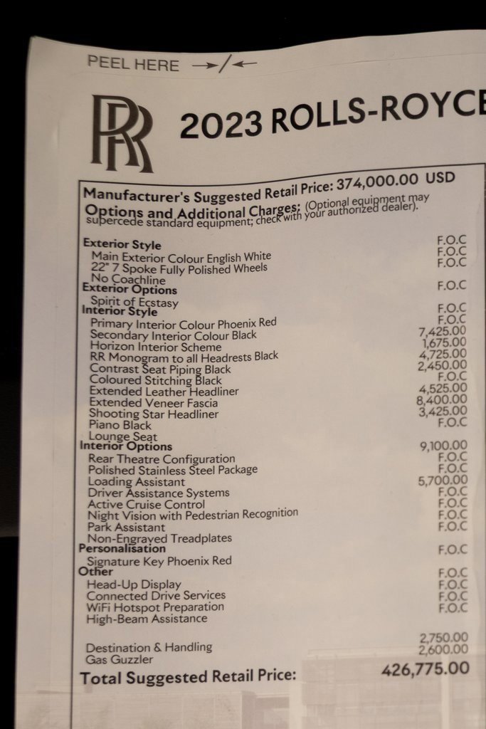 Used 2023 Rolls-Royce Cullinan image 3