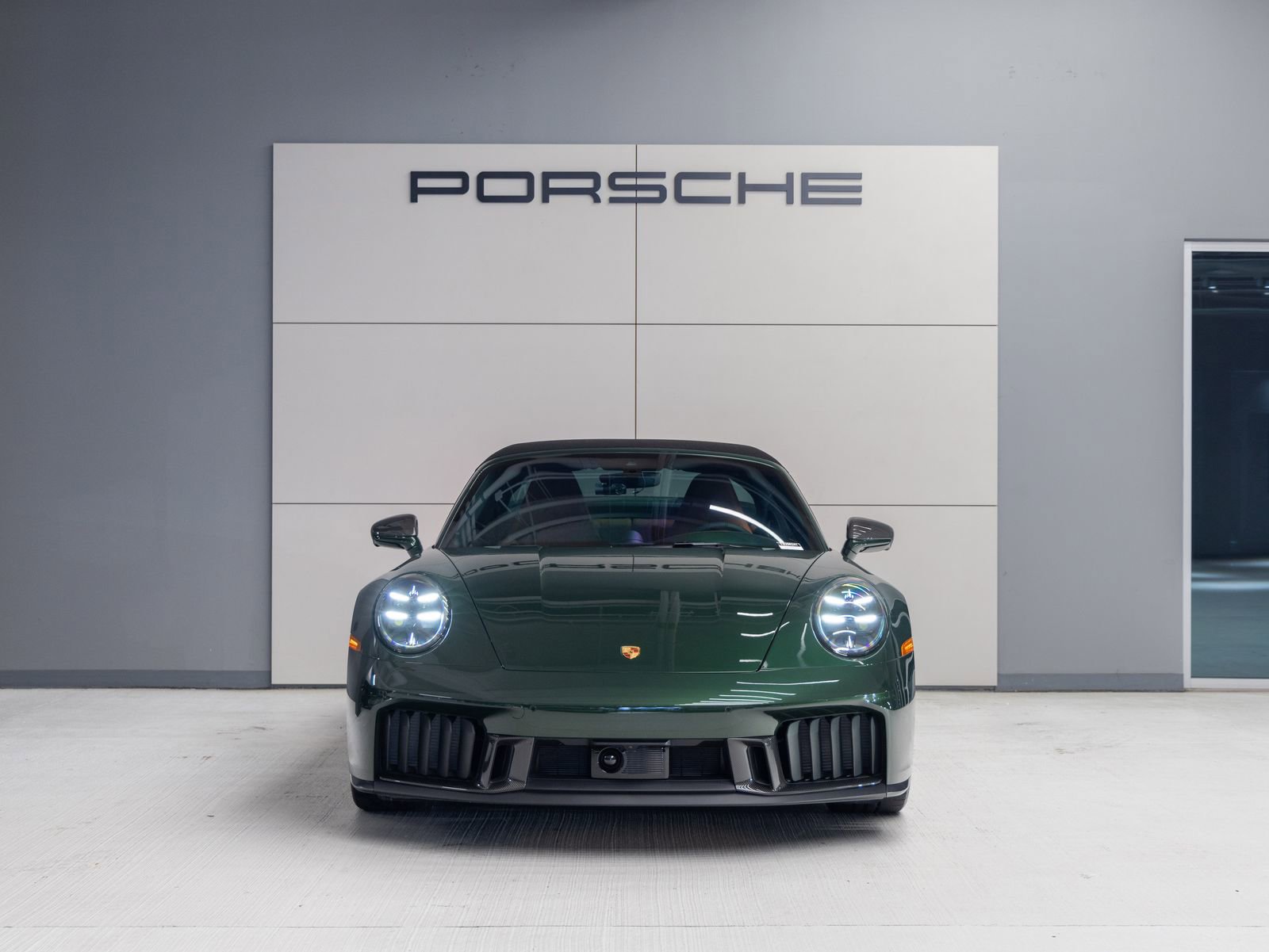 Certified 2026 Porsche 911 Targa 4 GTS image 12