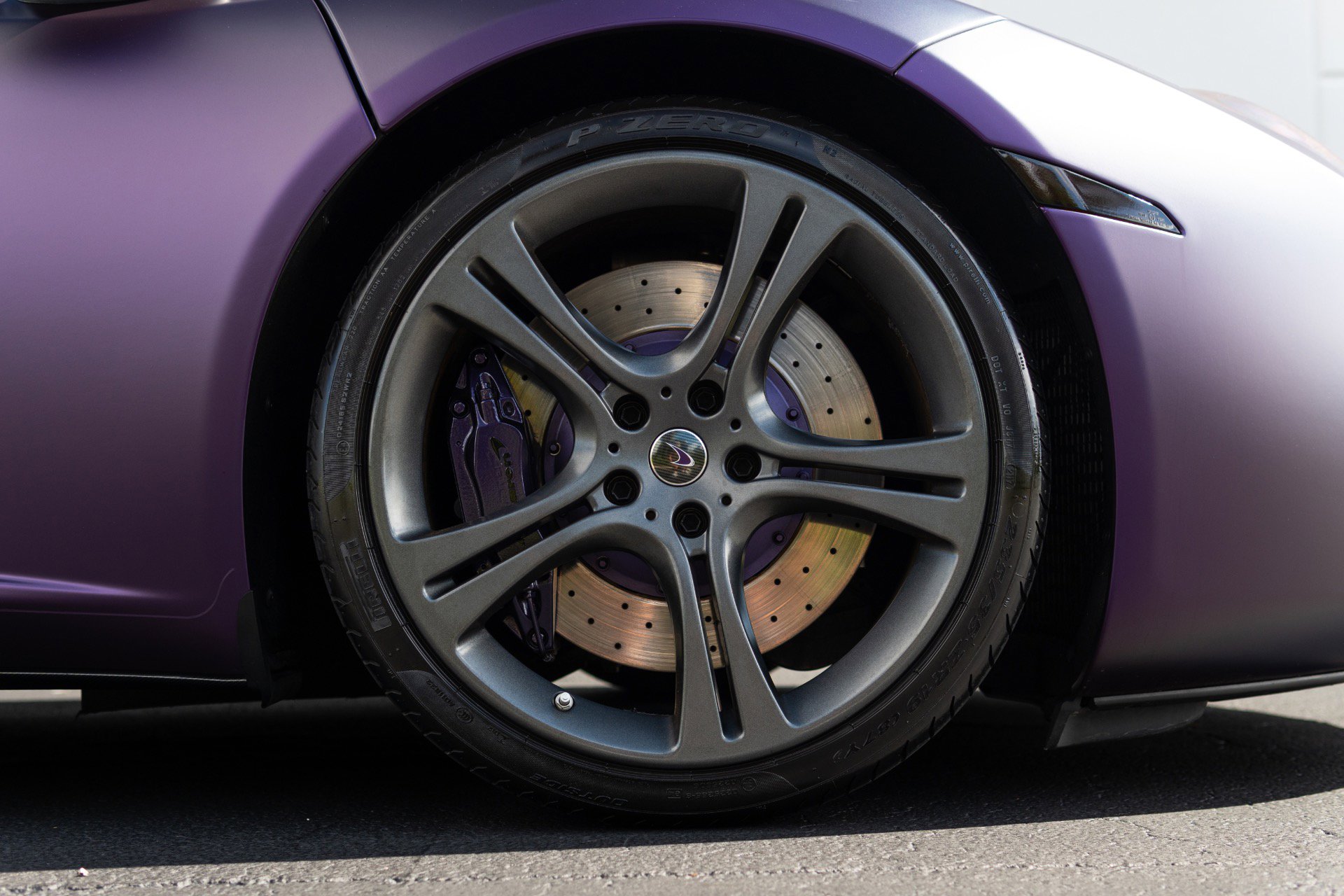 Used 2013 McLaren MP4-12C image 9