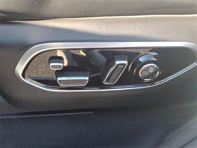 Certified 2022 Jeep Grand Cherokee L Overland w/ Luxury Tech Group IV image 23