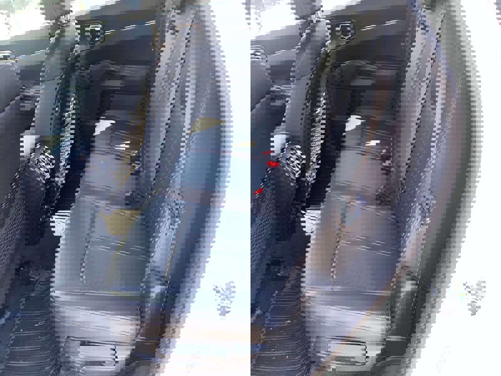 Used 2023 Kia Sorento S image 10