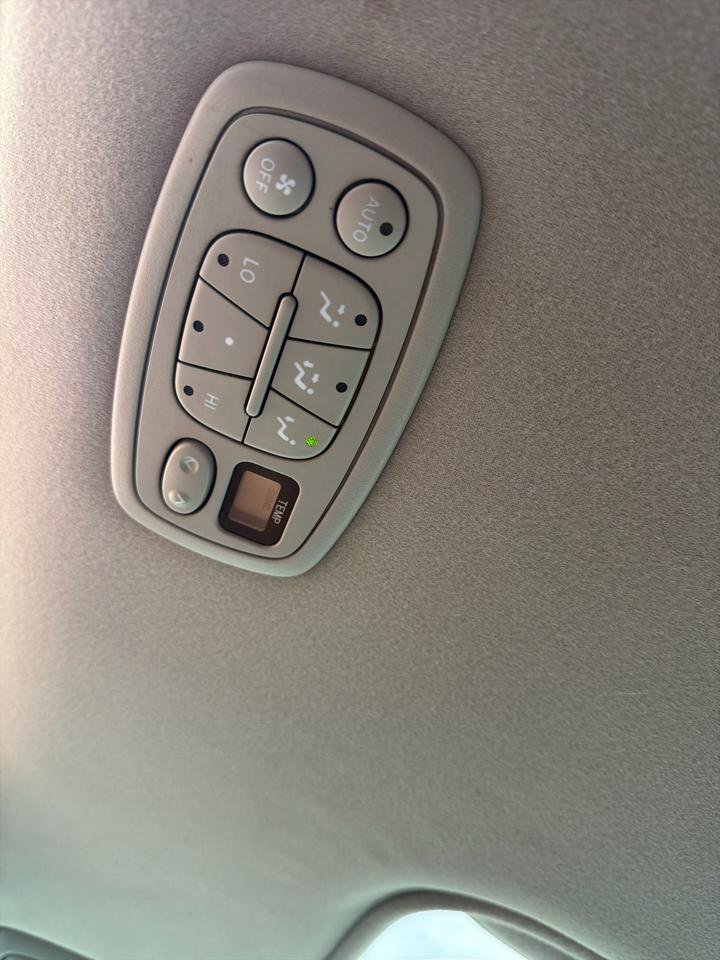 Used 2004 Toyota Sienna FWD image 30