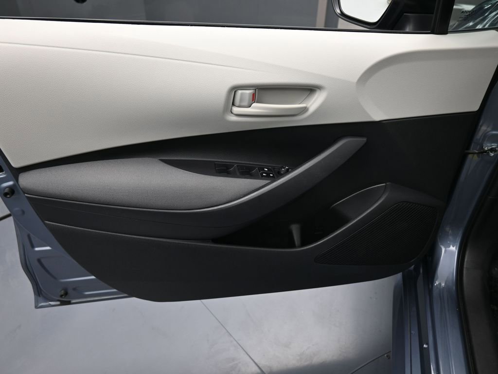 Used 2024 Toyota Corolla LE image 12