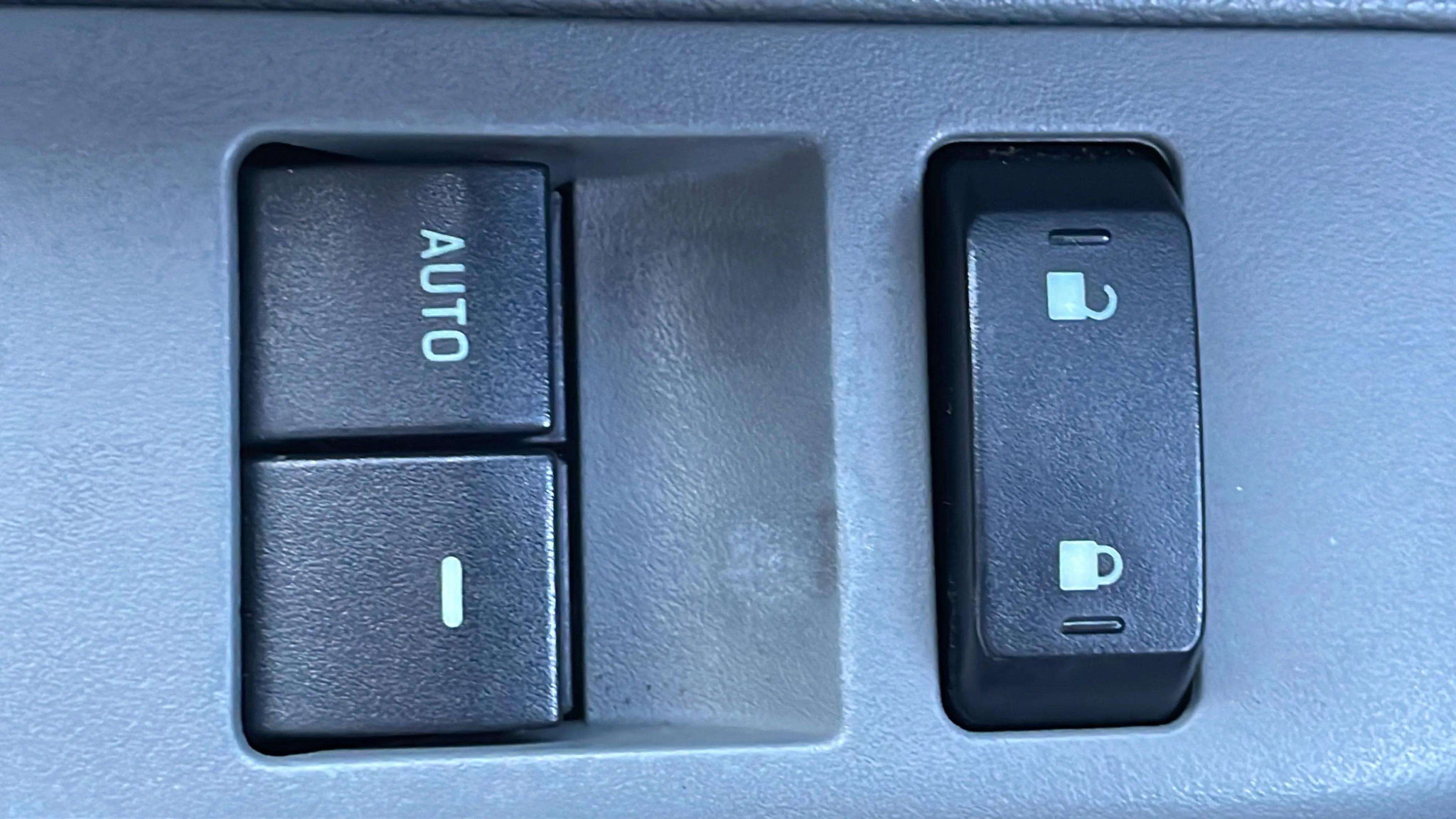 Used 2009 Ford E-350 and Econoline 350 XL image 33