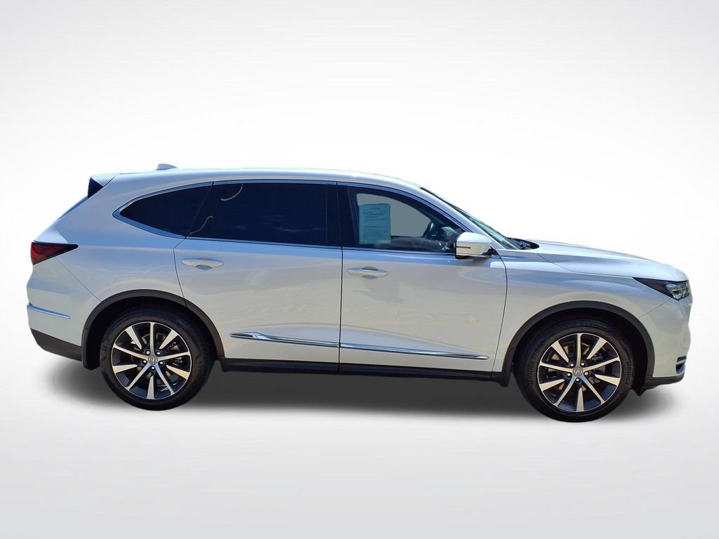 Used 2025 Acura MDX w/ Technology Package FWD image 4