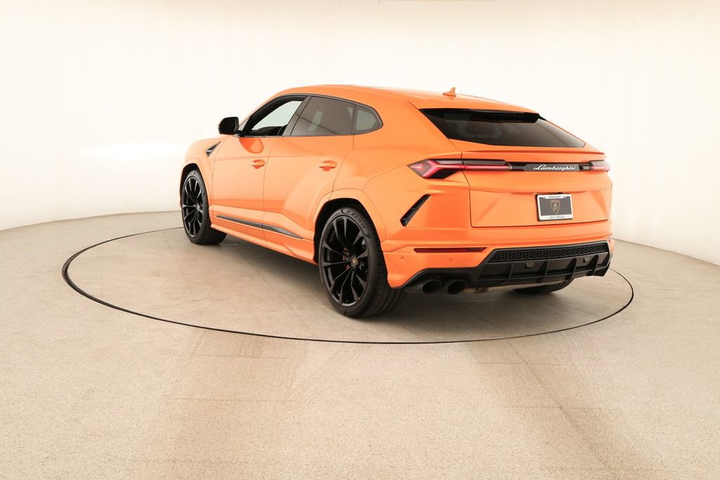 Used 2022 Lamborghini Urus image 4