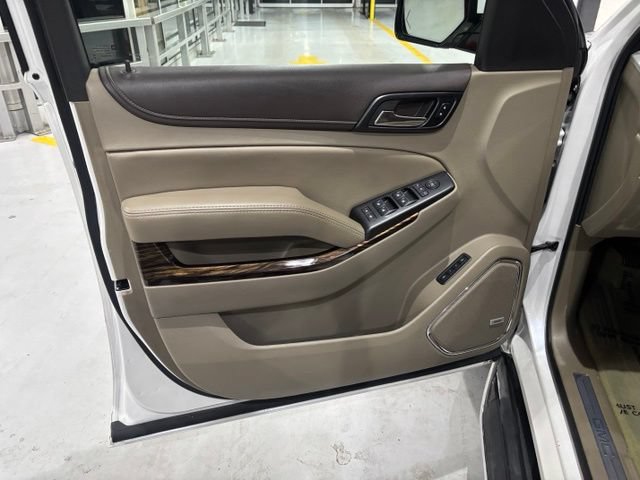 Used 2016 GMC Yukon SLT w/ Open Road Package AWD/4WD image 15