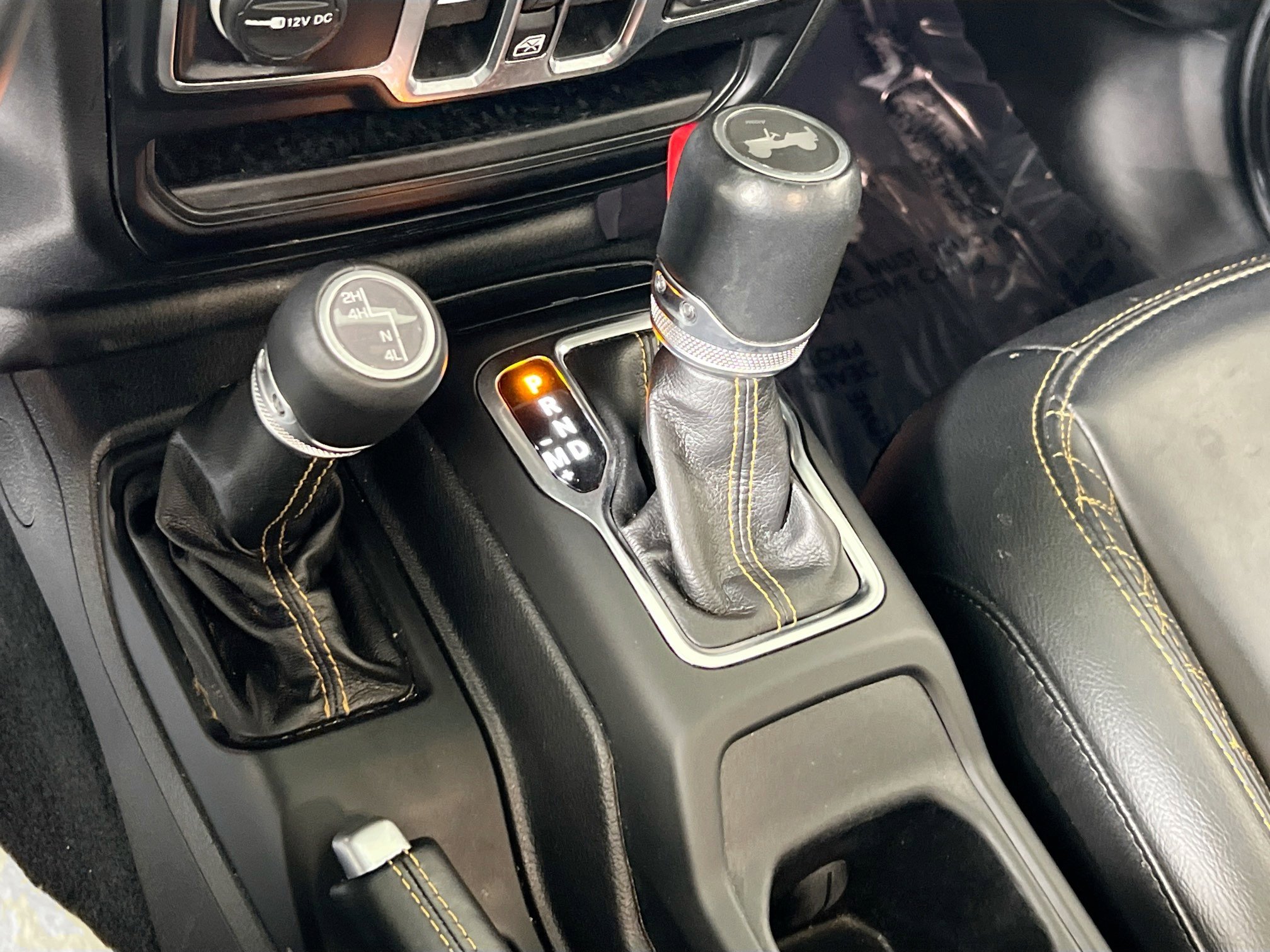 Used 2022 Jeep Wrangler Unlimited Sahara image 17