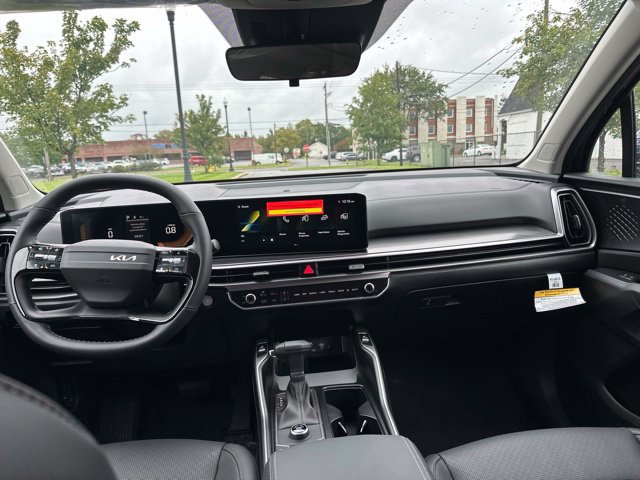 New 2026 Kia Sorento S w/ S Panoramic Sunroof Package FWD image 3