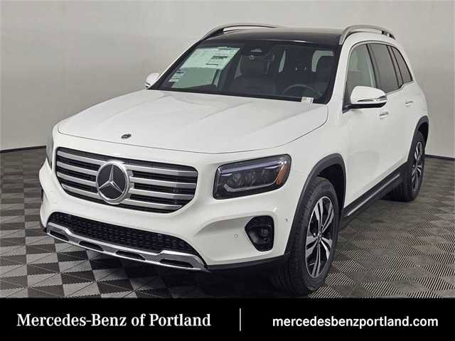 Used 2025 Mercedes-Benz GLB 250 4MATIC image 1