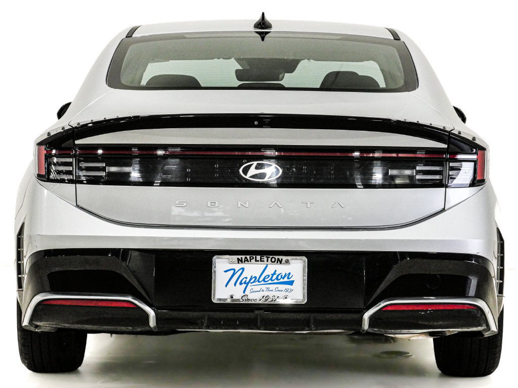 Used 2025 Hyundai Sonata SEL FWD image 7
