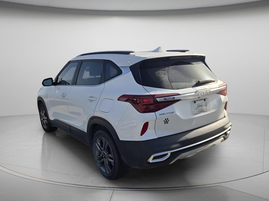 Used 2023 Kia Seltos S FWD image 4