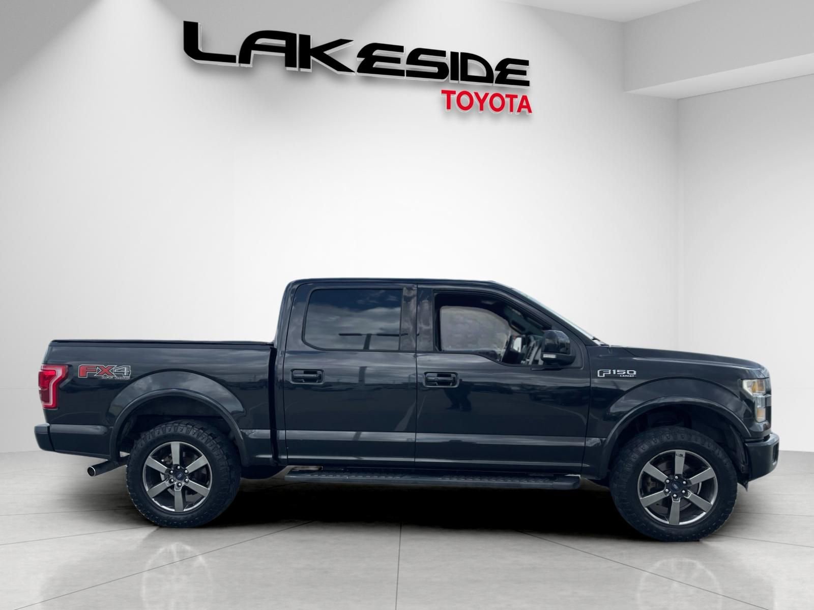 Used 2015 Ford F150 Lariat image 8