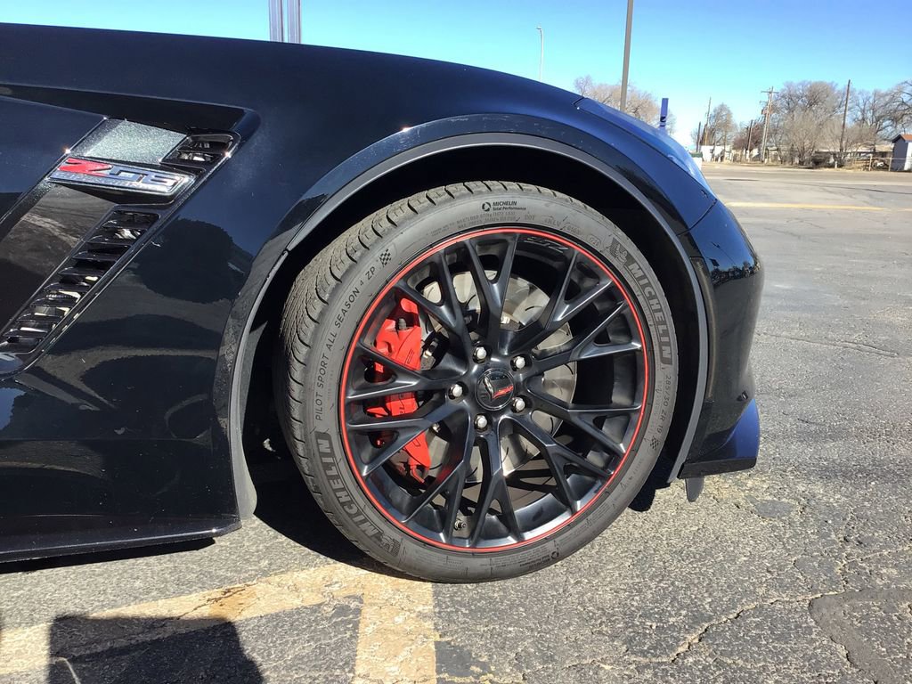 Used 2018 Chevrolet Corvette Z06 image 27