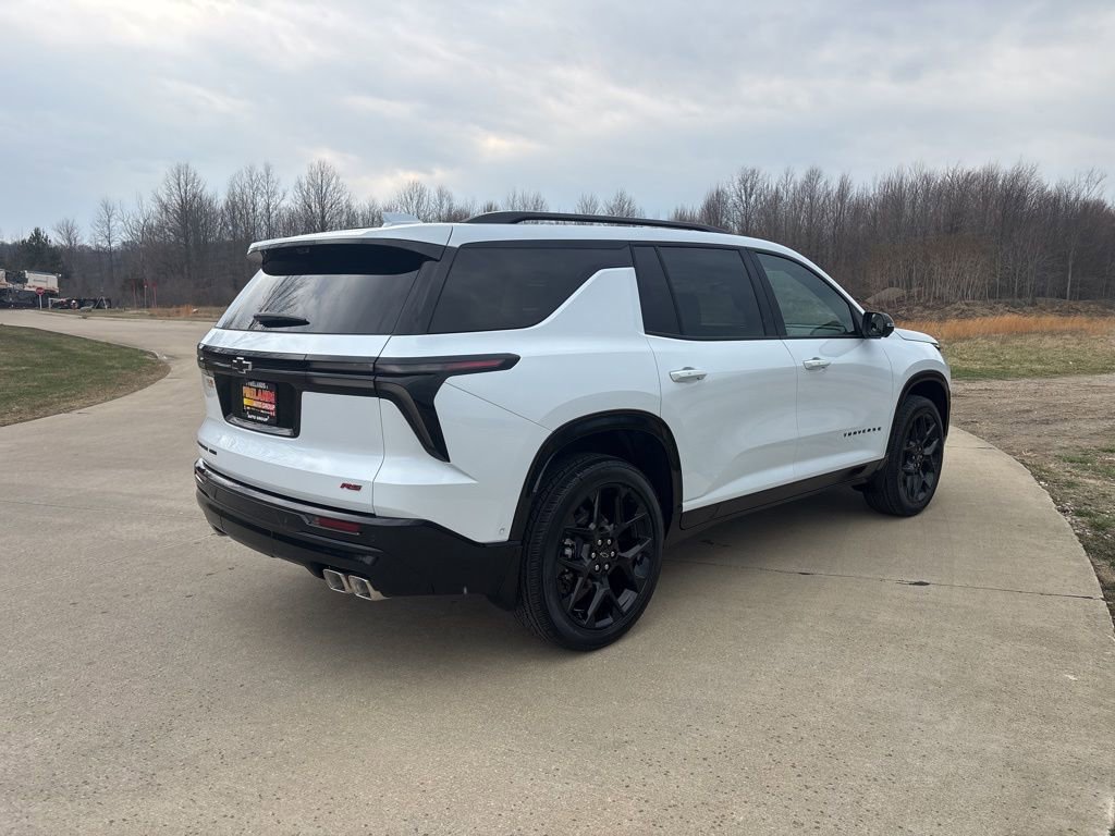 New 2026 Chevrolet Traverse RS w/ LPO, Floor Liner Package AWD/4WD image 9
