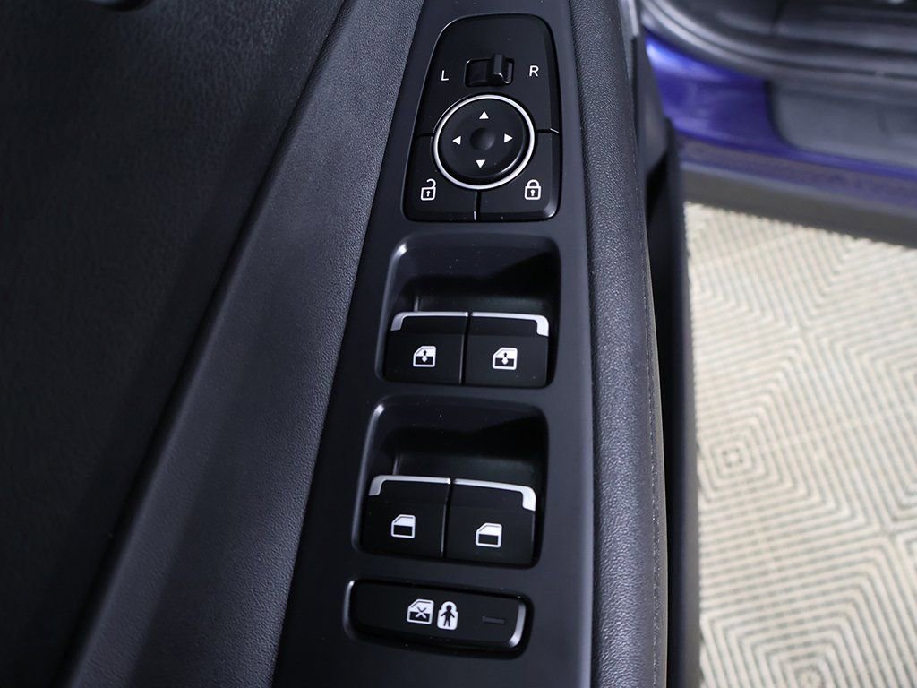 Certified 2023 Hyundai Santa Fe SEL image 34