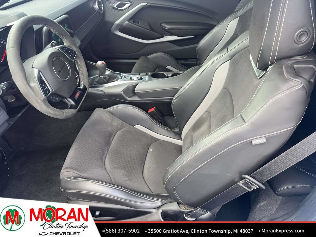 Used 2022 Chevrolet Camaro SS RWD image 15