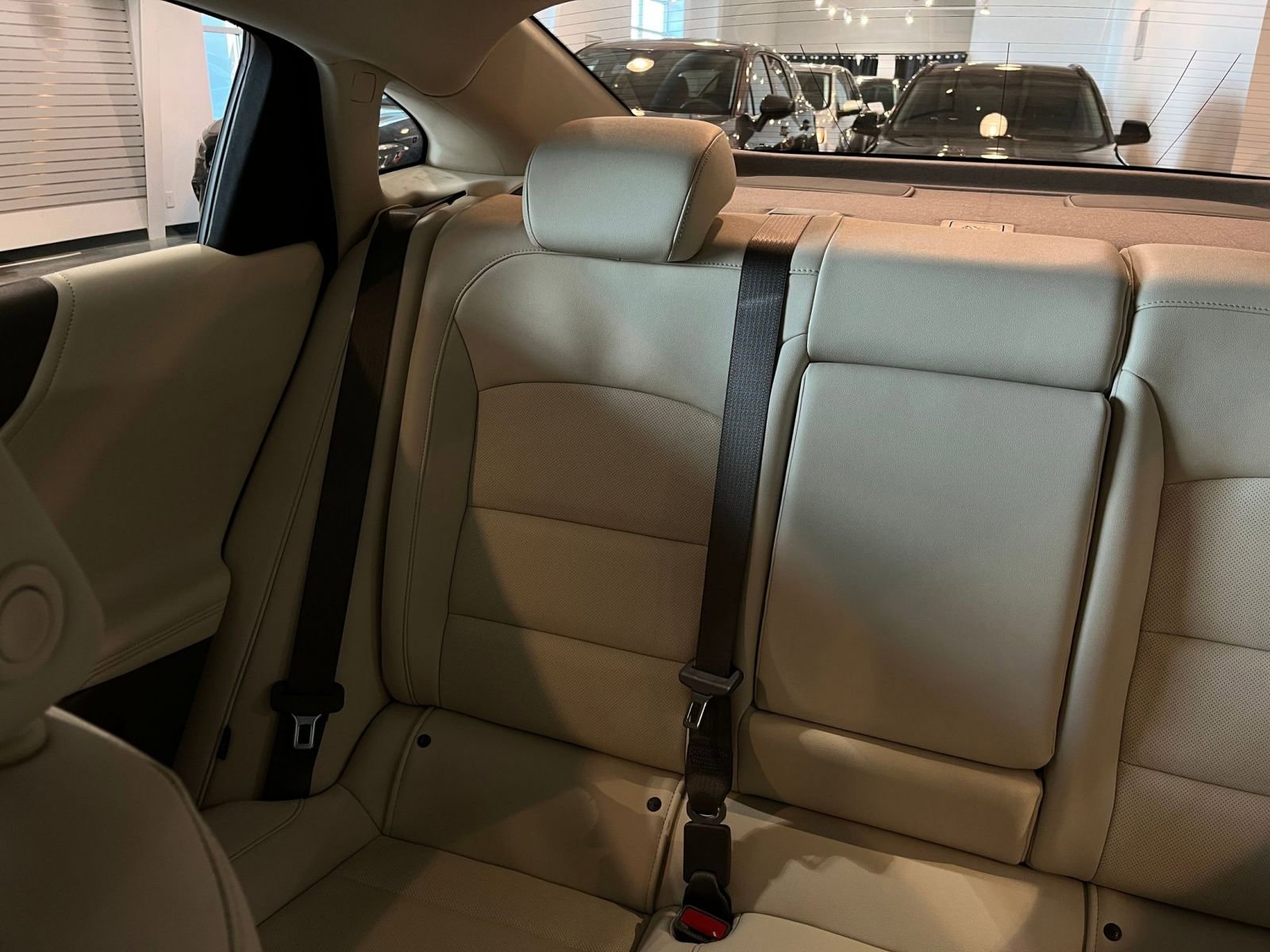 Used 2024 Chevrolet Malibu LT image 39