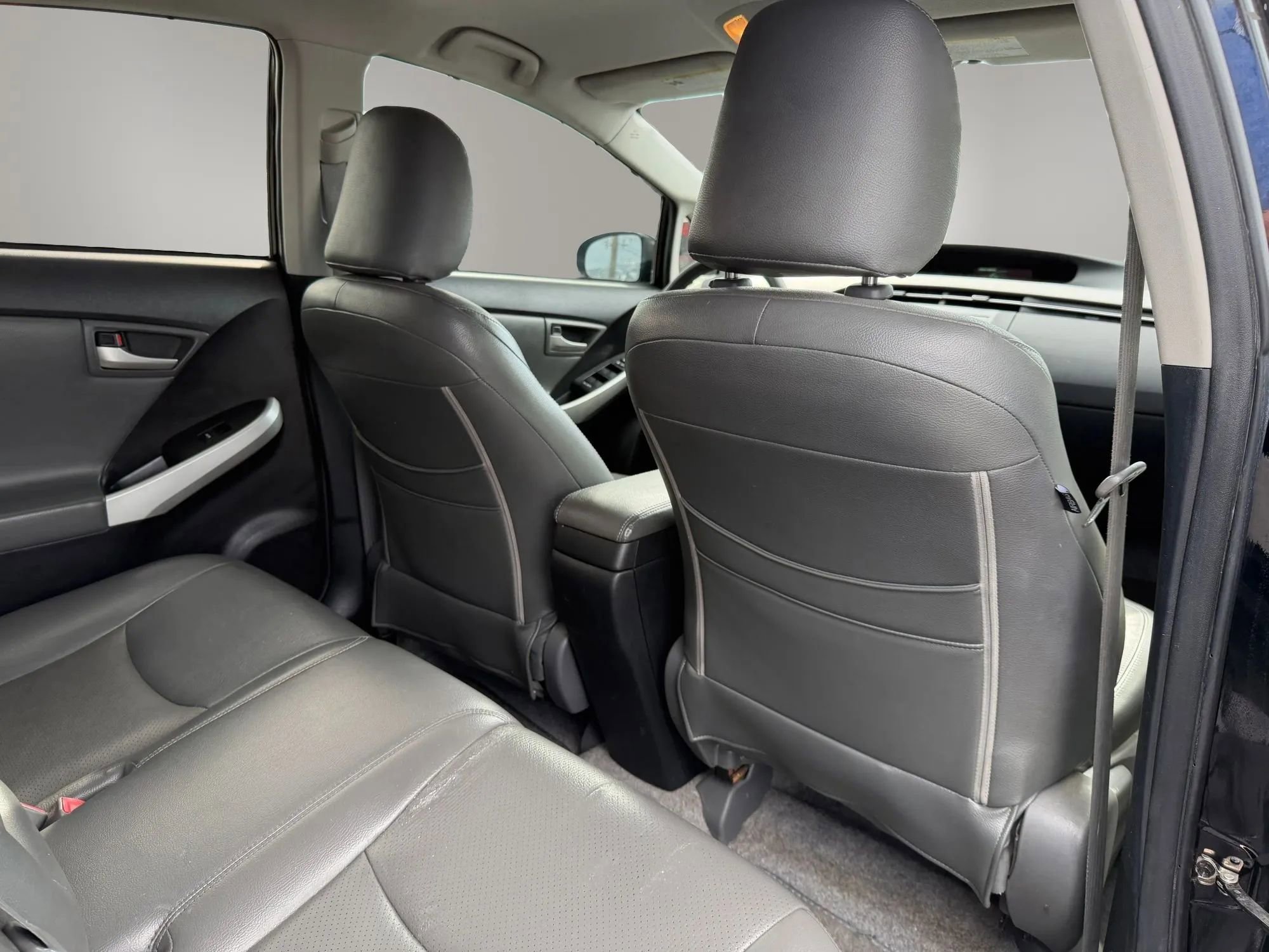 Used 2014 Toyota Prius Two image 34