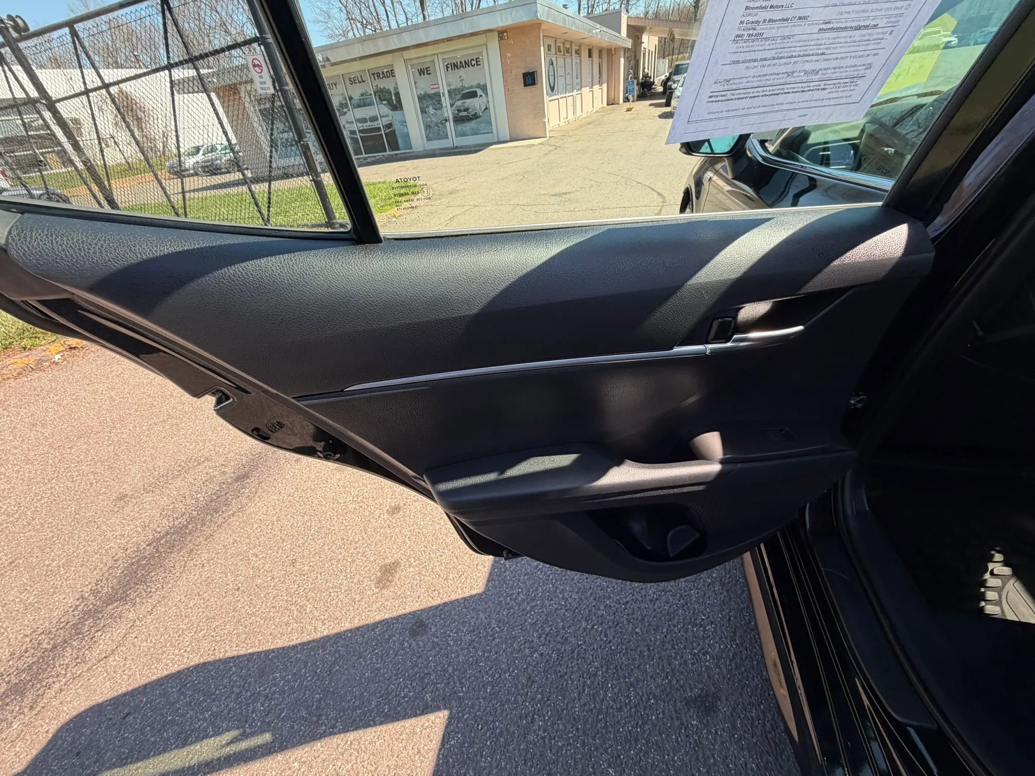 Used 2021 Toyota Camry SE w/ Audio Upgrade Package FWD image 20