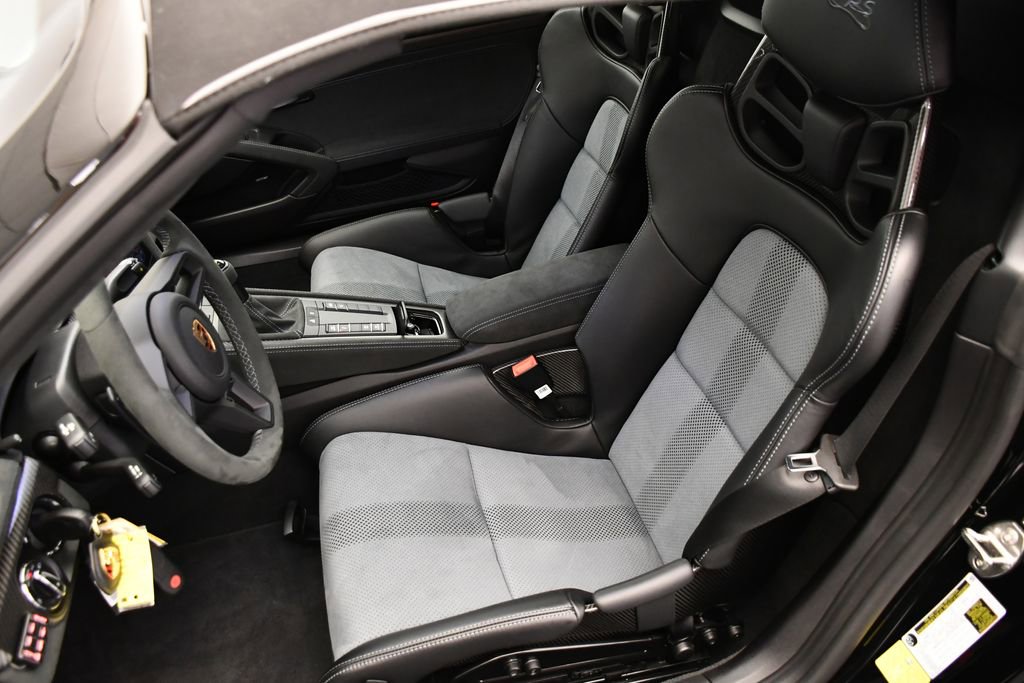 Certified 2025 Porsche 718 Boxster Spyder RS image 33